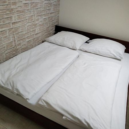Hotel Na Baste Jablonec nad Nisou Bagian luar foto