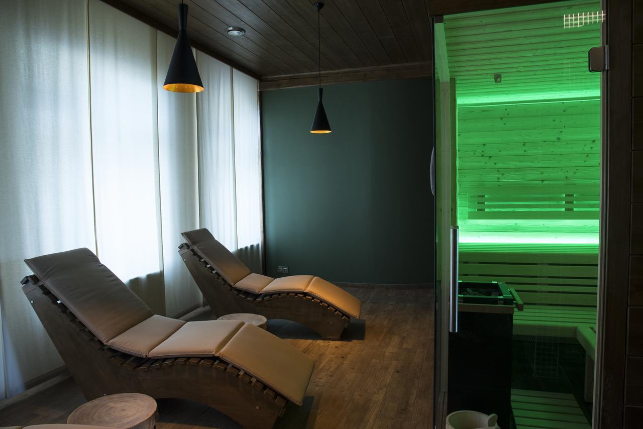 Hotel Na Baste Jablonec nad Nisou Bagian luar foto